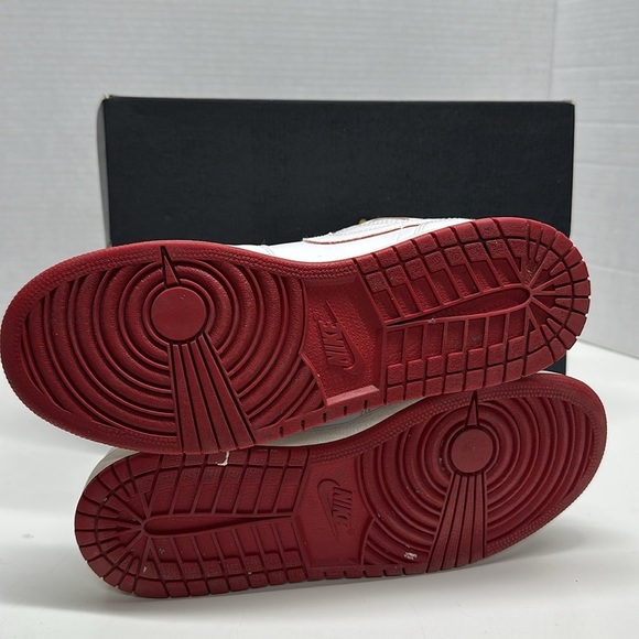 Air Jordan 1 Mid Sneakers Shoes Leather Retro White Red Black Size 7 Youth - Picture 9 of 12